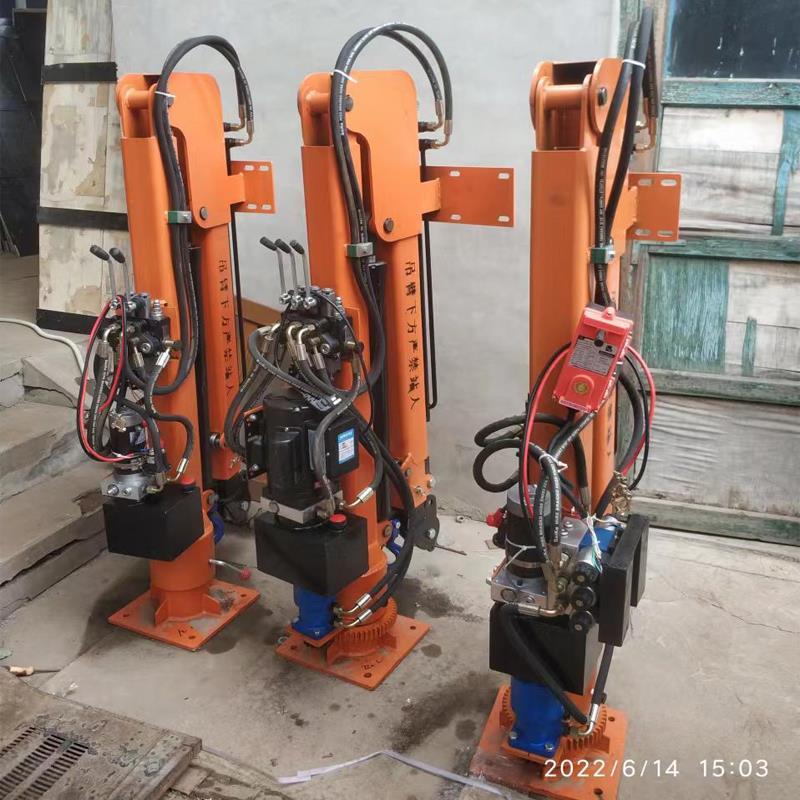 澳门特别行政区重汽蓝牌随车吊 3.2吨 国六动力强 液压驱动 农用自卸起重机